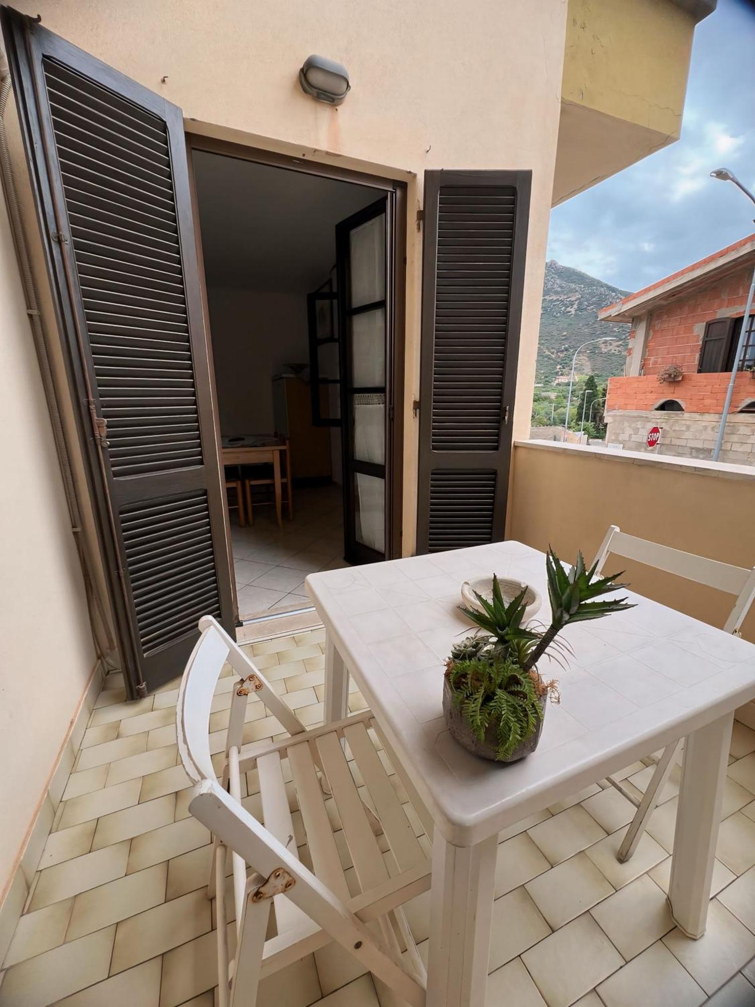 Lu' Apartment Gonnesa Exterior foto